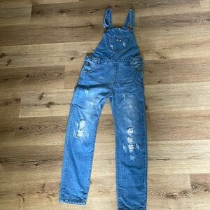 Girls Denim Overalls. Super cute, distressed.I feel they are more like a girls L